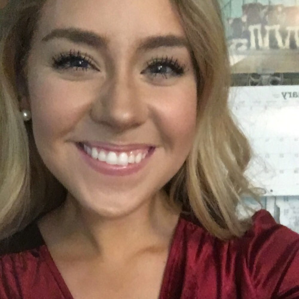 Meet your Posher, Emily